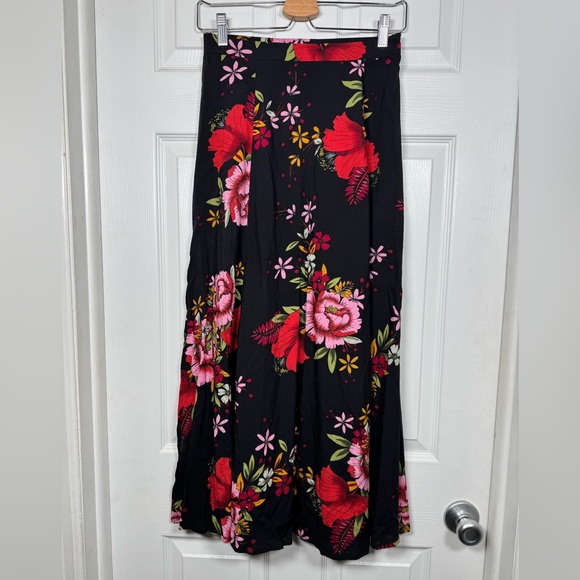 Lulus Dresses & Skirts - Lulus Black Floral Midi Skirt Side Slits Flowy A-Line Size S